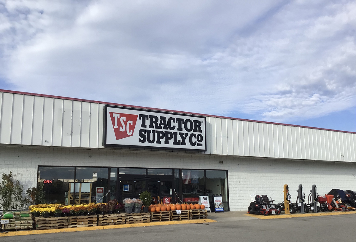 Tractor Supply Co. - Ludington, MI 49431 - (231)843-1932 | ShowMeLocal.com