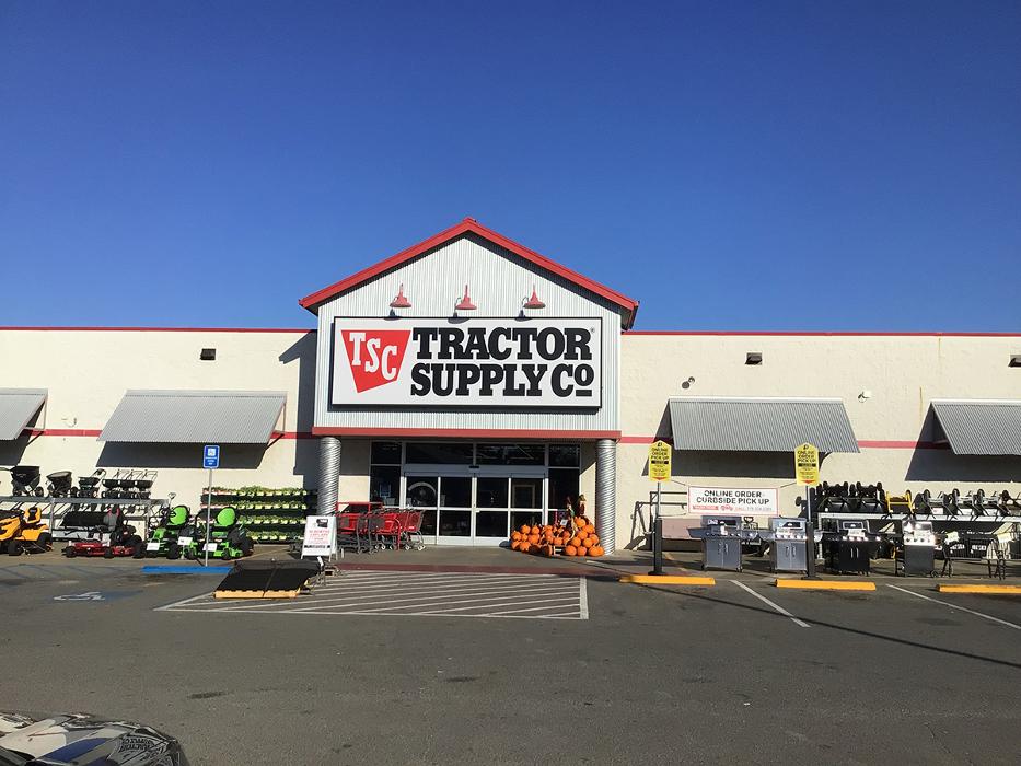 Tractor Supply Co. - Natchitoches, LA