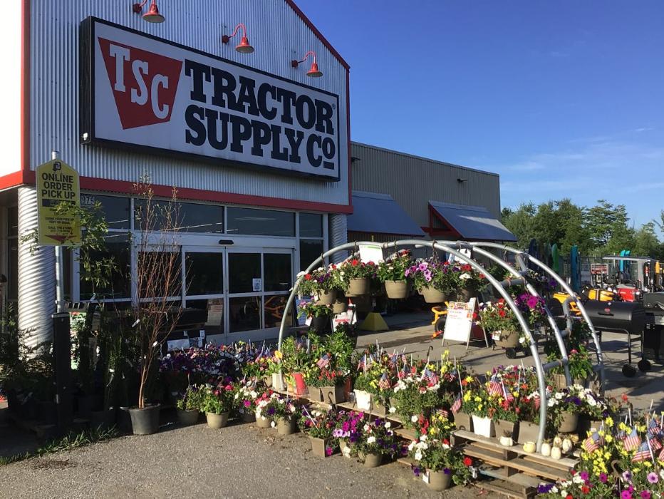 Tractor Supply Co. Image