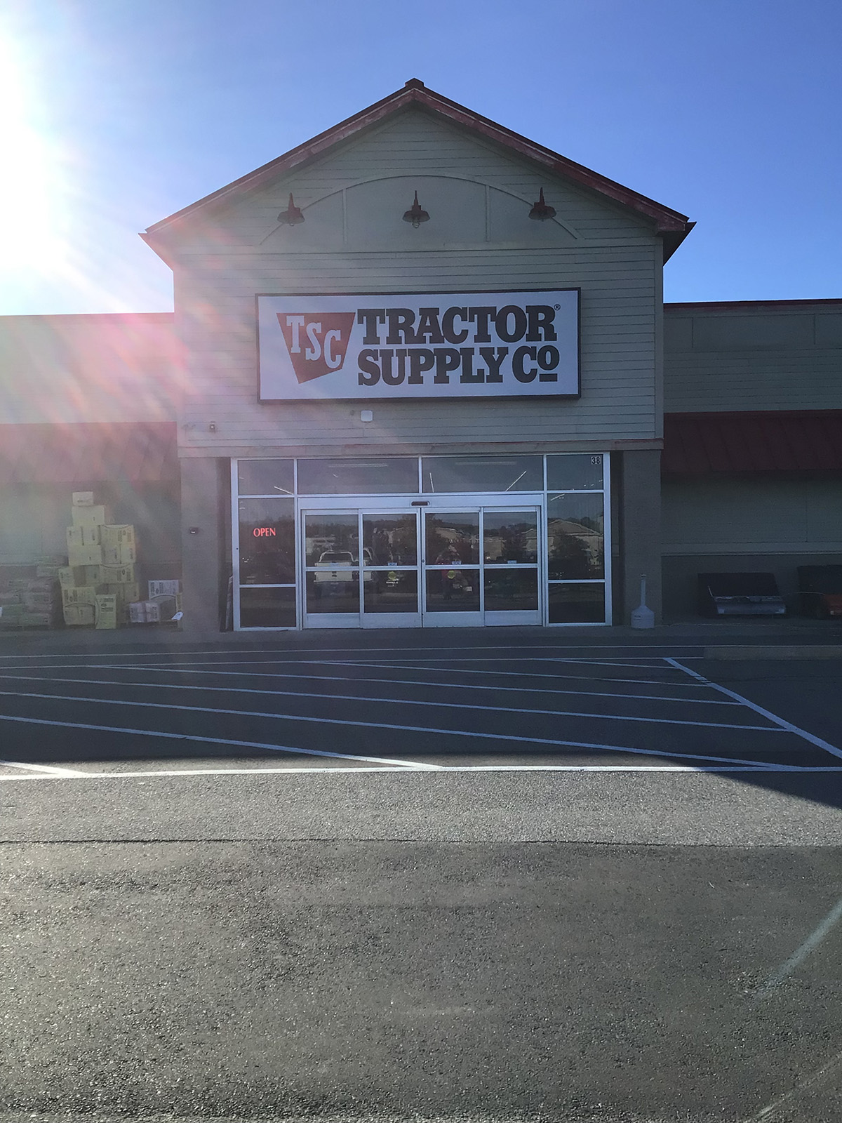 Tractor Supply Co. - Thomaston, ME 04861 - (207)594-7200 | ShowMeLocal.com