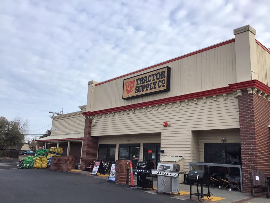 Tractor Supply Co. - Auburn, CA