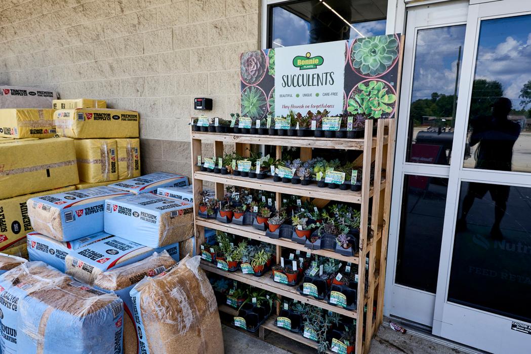 Tractor Supply Co. Image