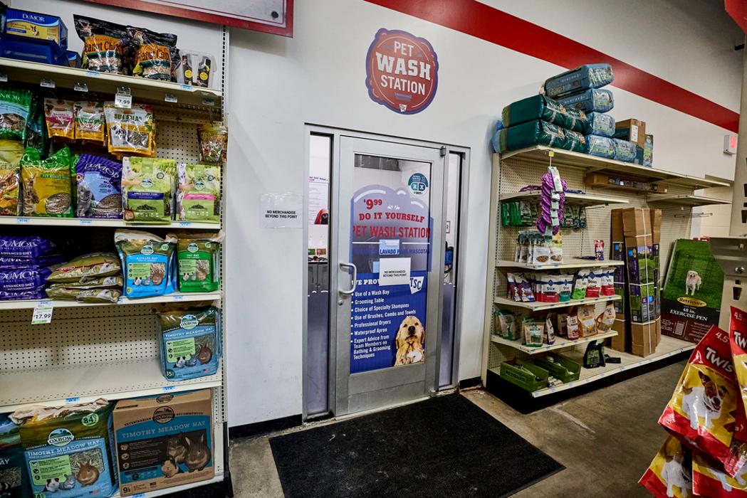 Tractor Supply Co. Image