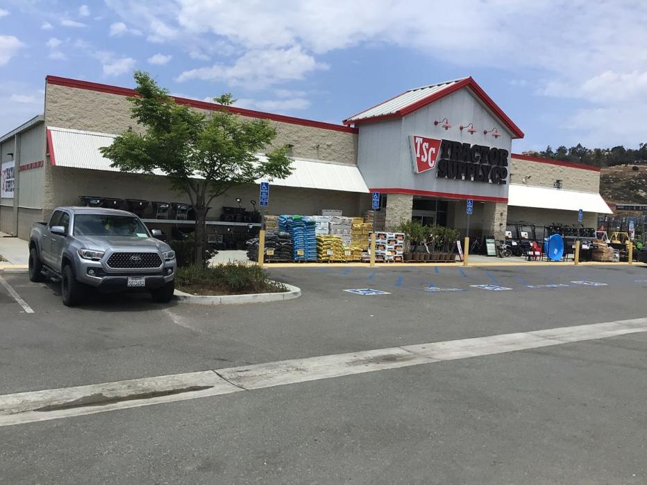 Tractor Supply Co. Image