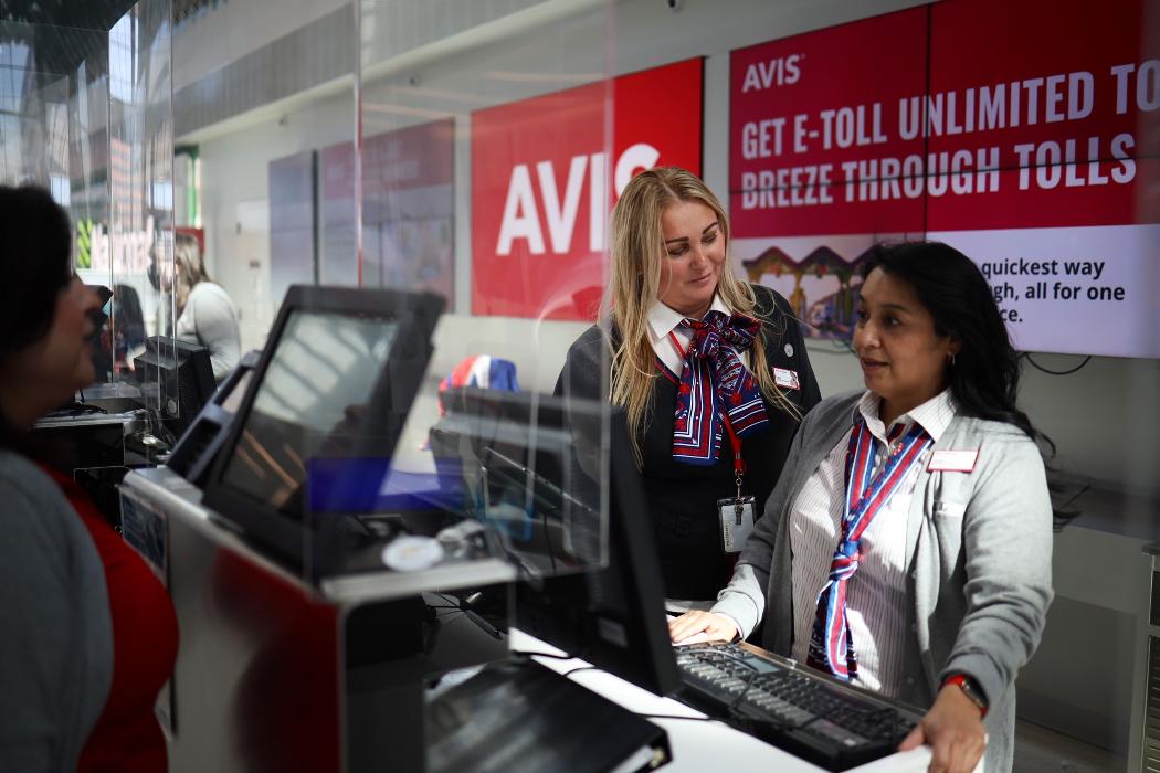 Avis Car Rental - AMF O'Hare, IL