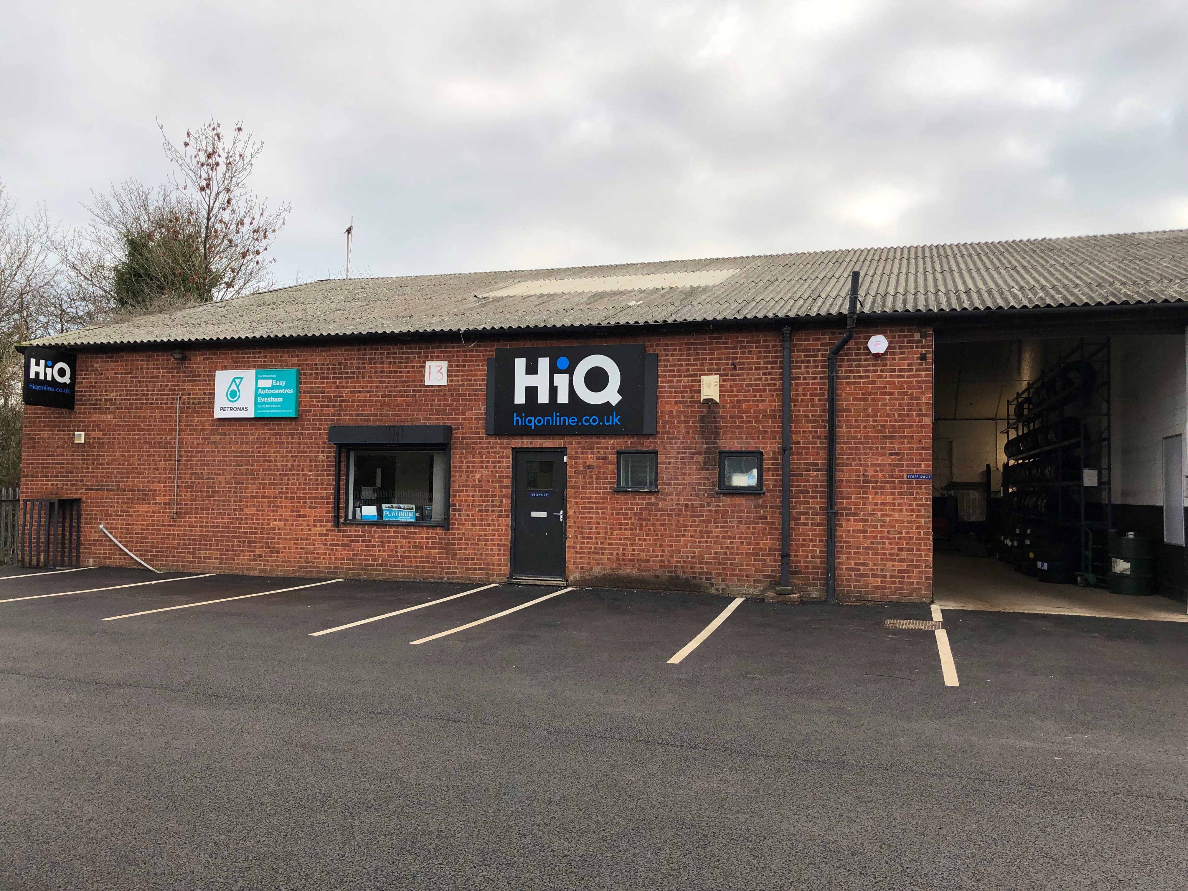 HiQ Tyres & Autocare Evesham Evesham 01386 446230