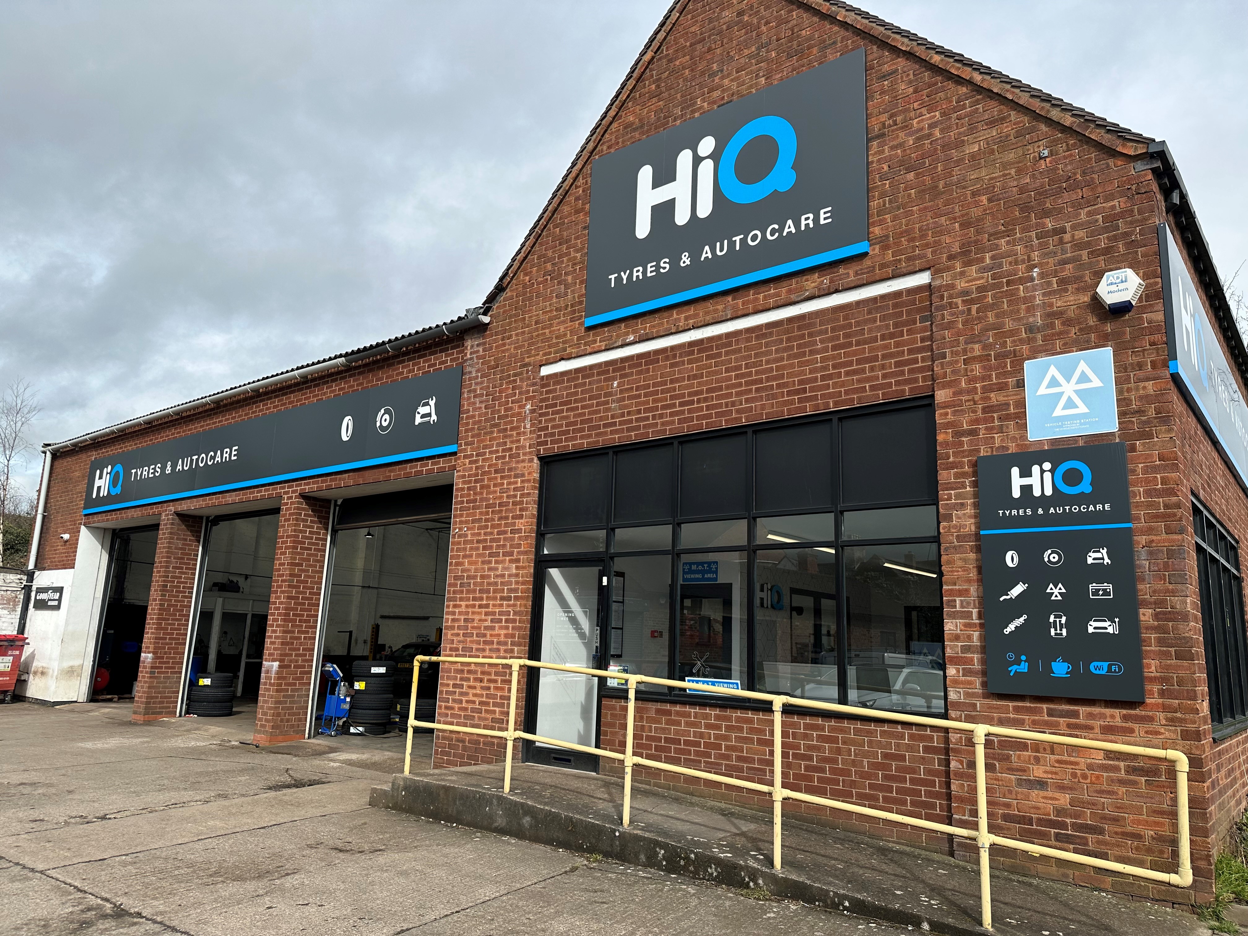 HiQ Tyres & Autocare Shrewsbury Shrewsbury 01743 232896