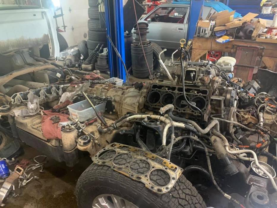 L & R Automotive - Forest Lake, MN