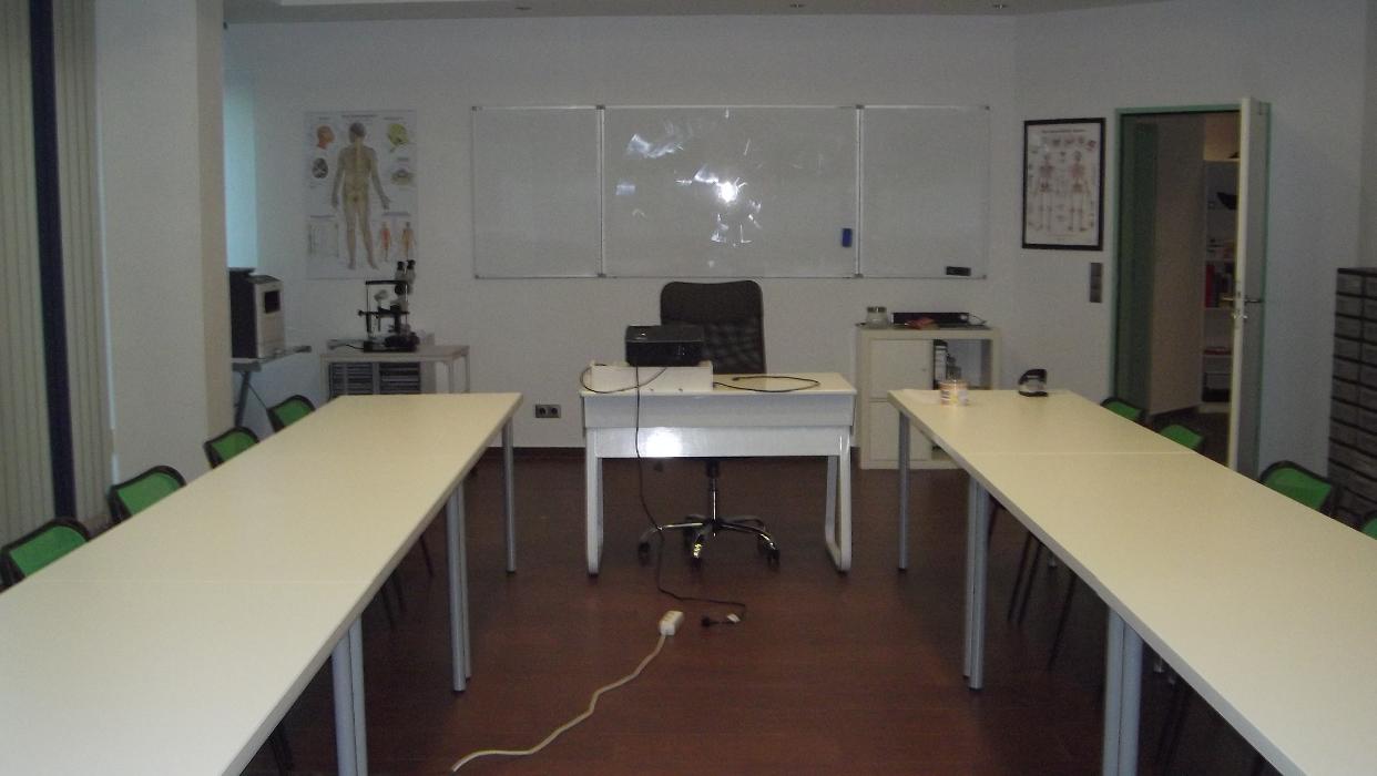 HSW Heilpraktikerschule Wesel Petzinger, Fritz-Haber-Straße in Wesel