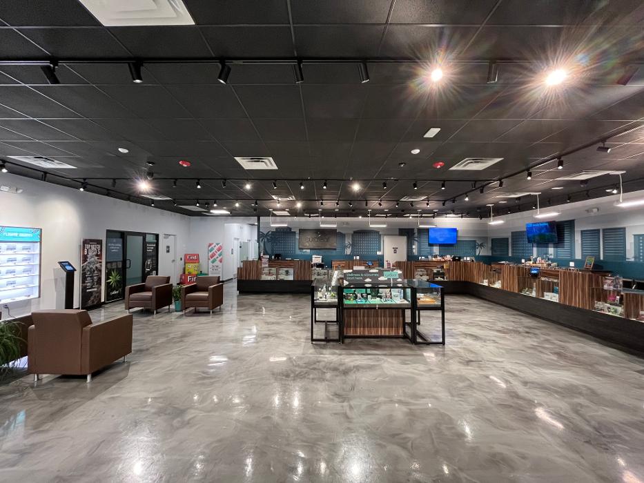 Curaleaf Dispensary West Palm Beach - West Palm Beach, FL