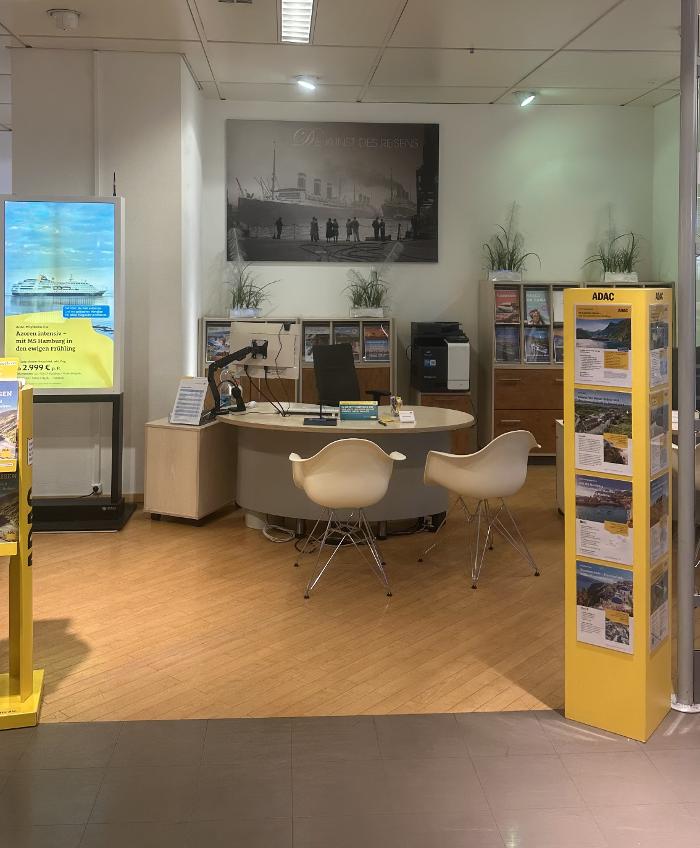 GALERIA Reisen Berlin Kreuzberg, Hermannplatz in Berlin