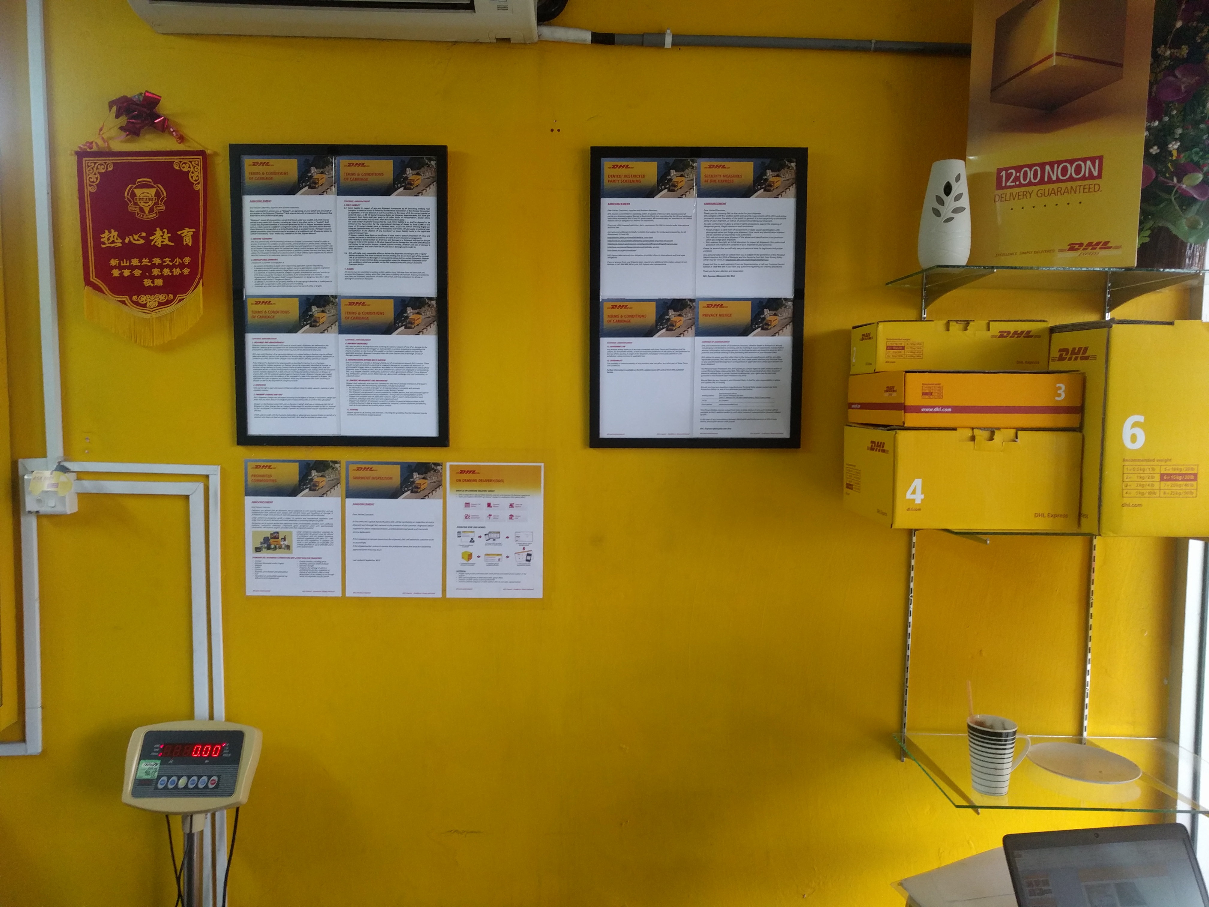 Dhl Express Servicepoint Taman Molek Message Carriers In Johor Bahru Address Schedule Reviews Tel 073543 Infobel