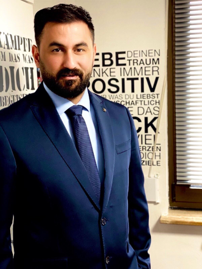 ERGO Versicherung Mehmet Yaman, Niedergirmeser Weg in Wetzlar