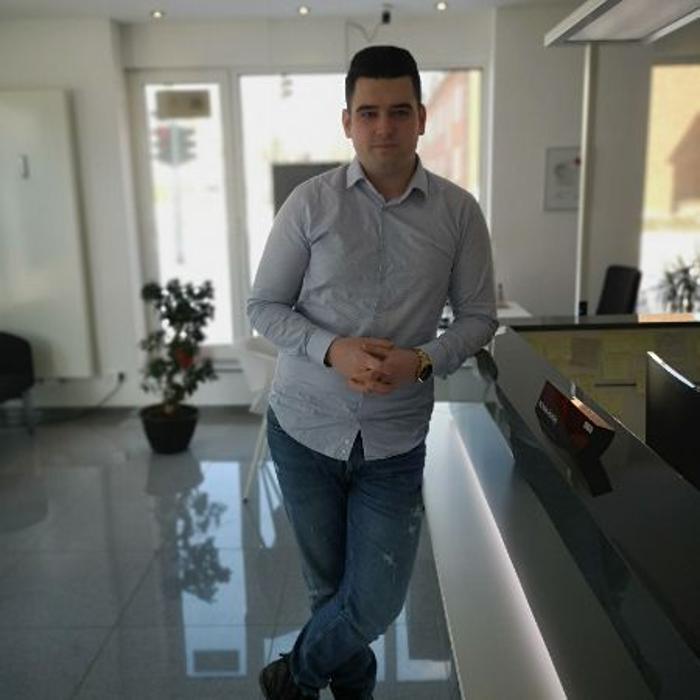 ERGO Versicherung Bojan Stefanovic, Postweg in Oberhausen