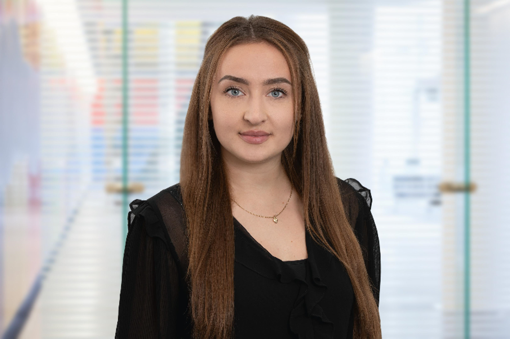 ERGO Versicherung Julia Woitaszczyk, Röhrweg in Lohfelden