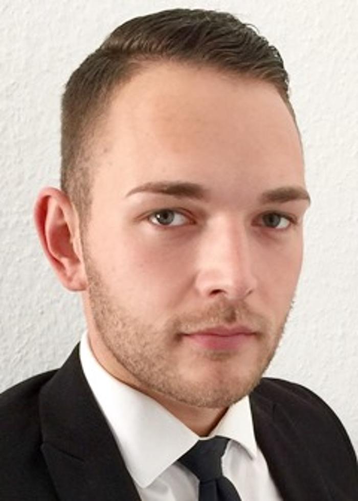 ERGO Versicherung Florian Sroka, Thüringer Straße in Brandenburg an der Havel