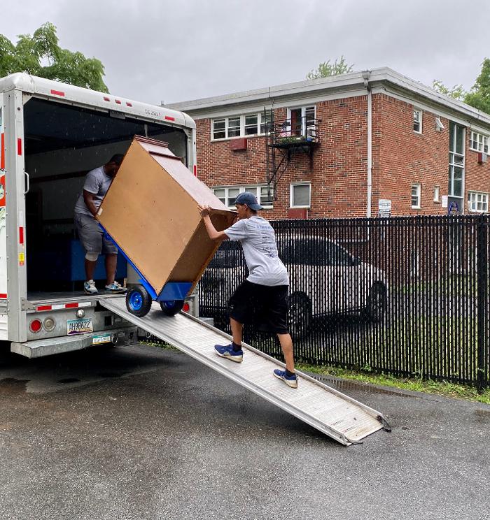 B & M Moving and Cleaning Services - Trenton, NJ