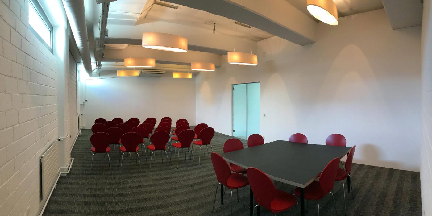 CreativeSpace Zürich, Luegislandstrasse in Zürich