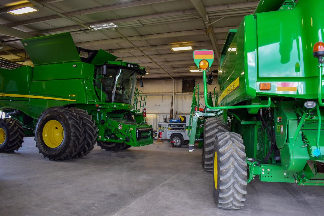 Prairie State Tractor - Lacon, IL