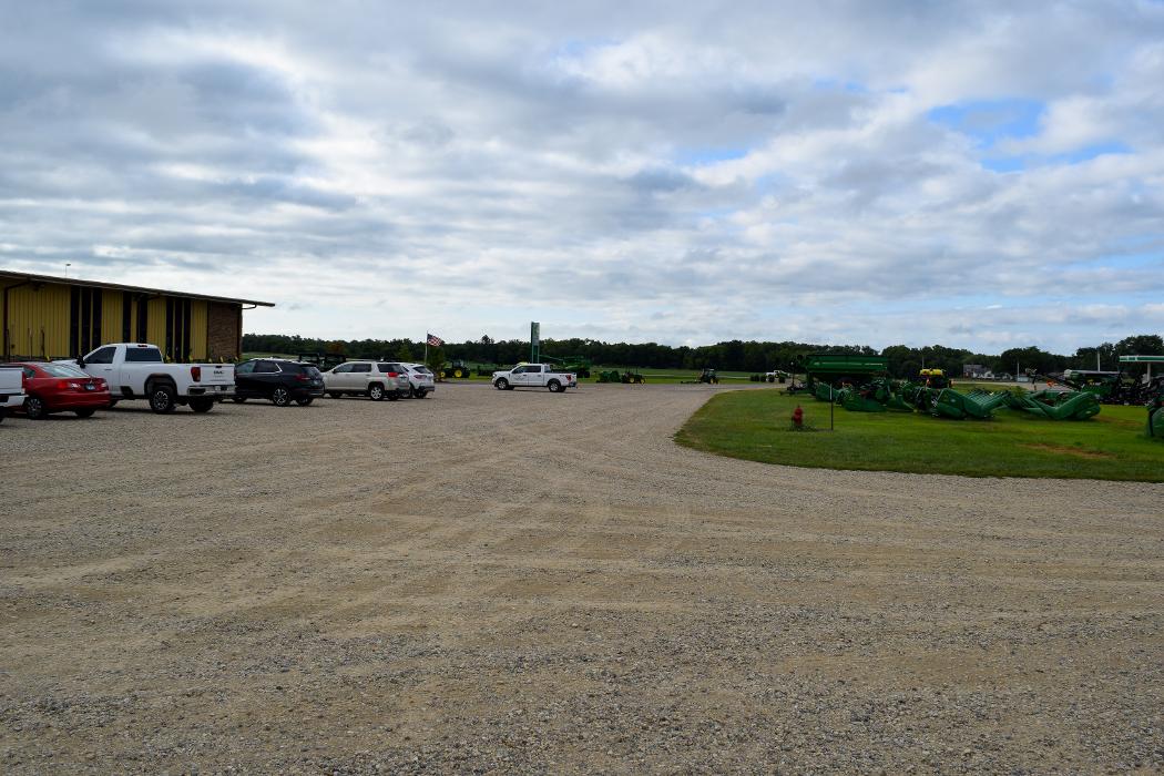 Prairie State Tractor - Lacon, IL