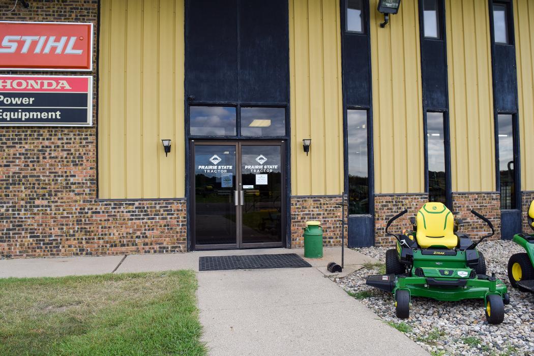 Prairie State Tractor - Lacon, IL