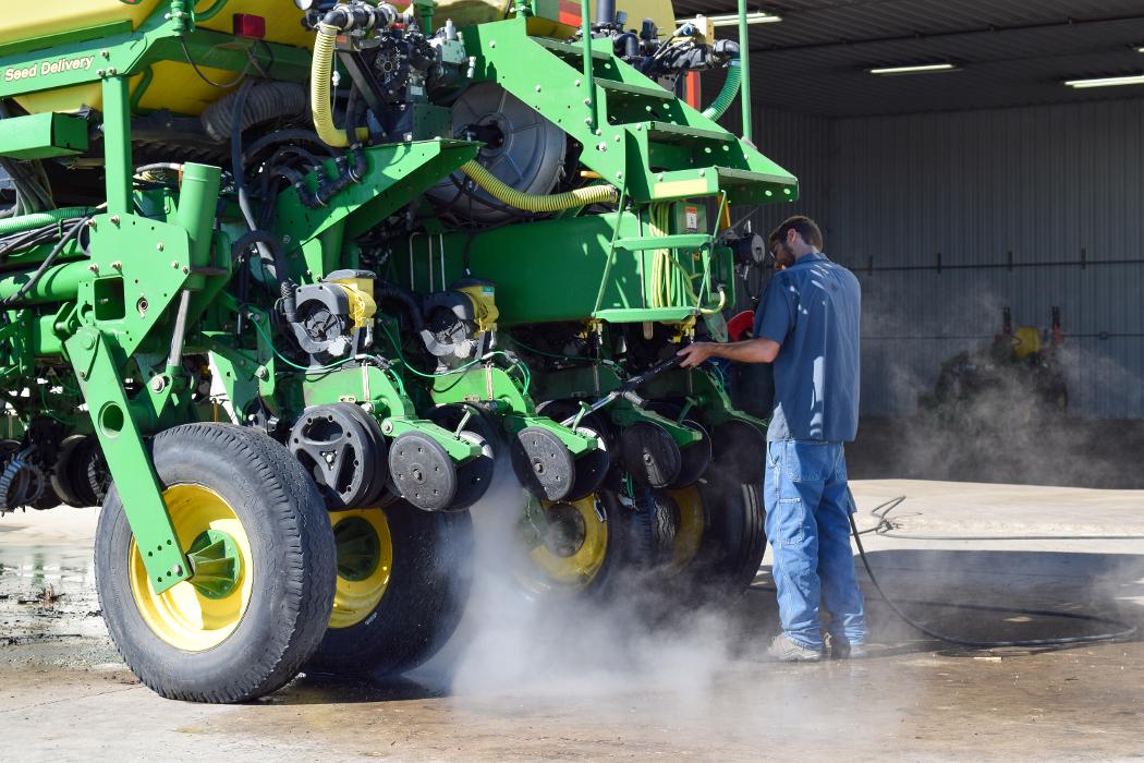 Prairie State Tractor - Streator, IL