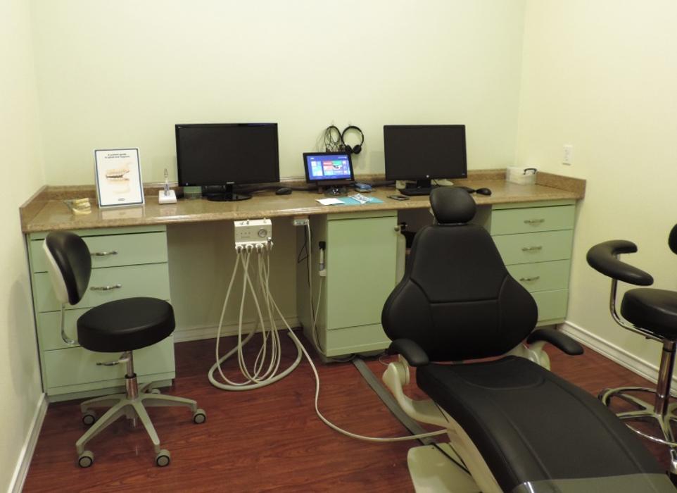 Xpress Dental - McAllen, TX