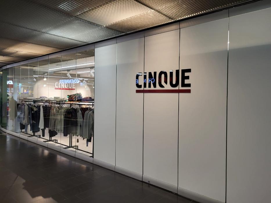 BAYARD CO LTD WOMEN, Aeschenvorstadt in Basel