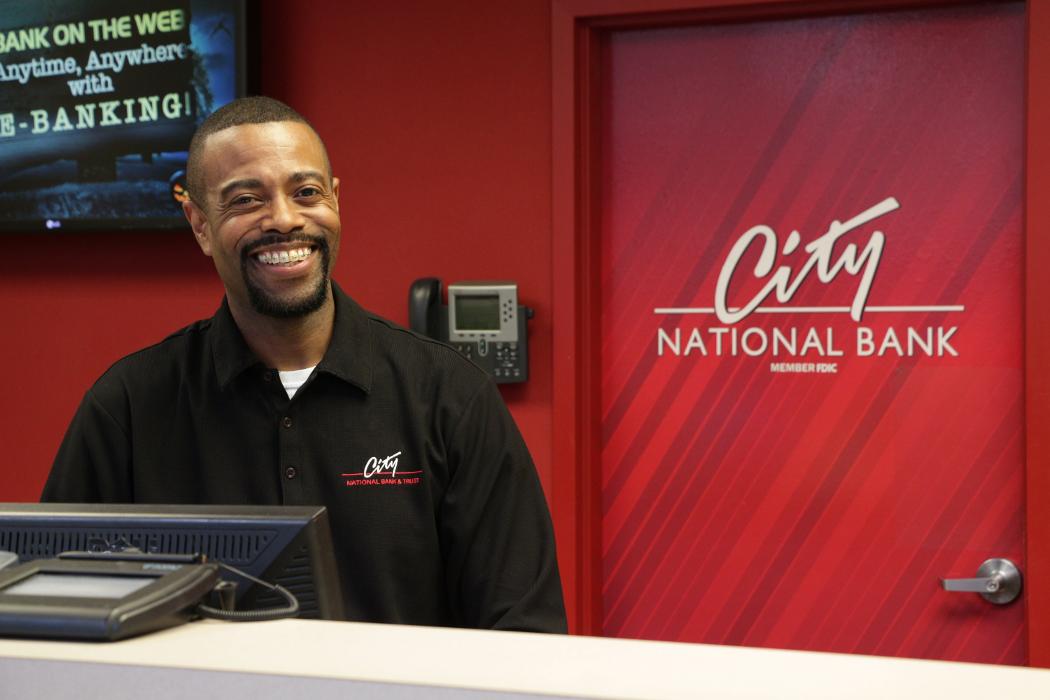 City National Bank & Trust Image