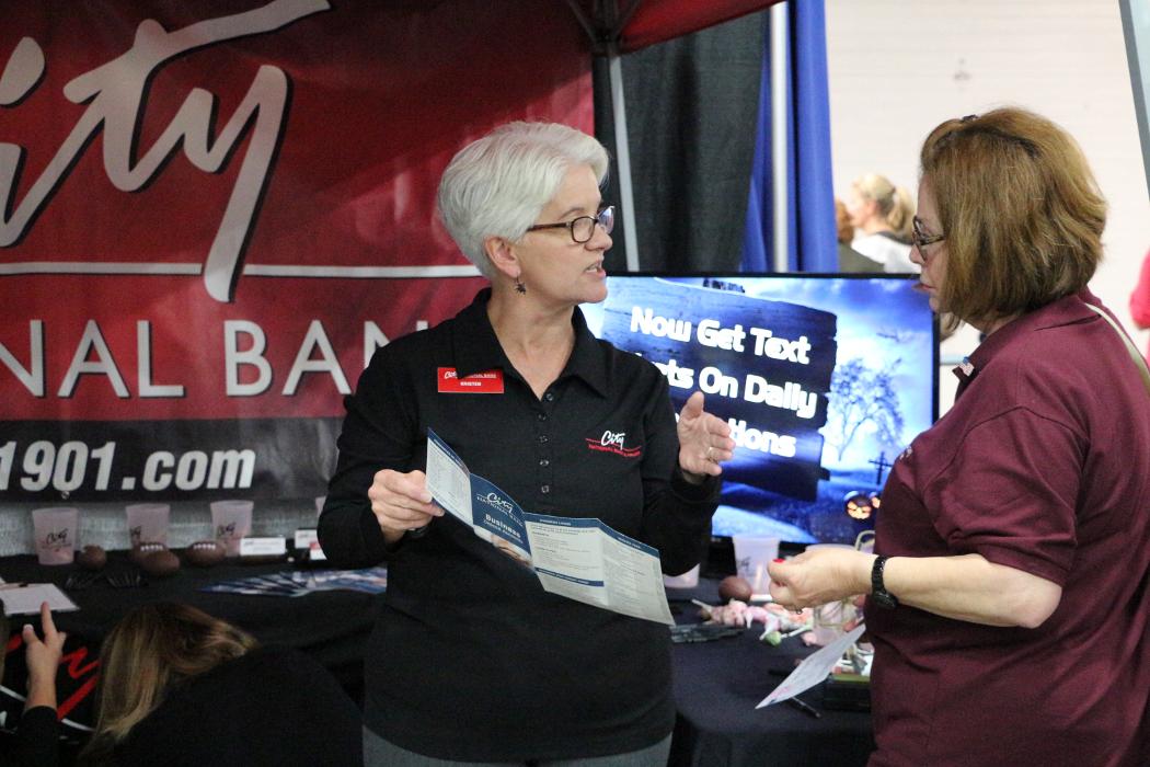 City National Bank & Trust Image