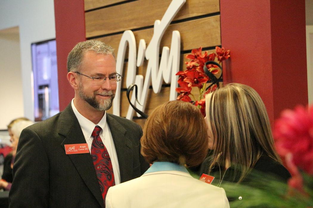 City National Bank & Trust Image