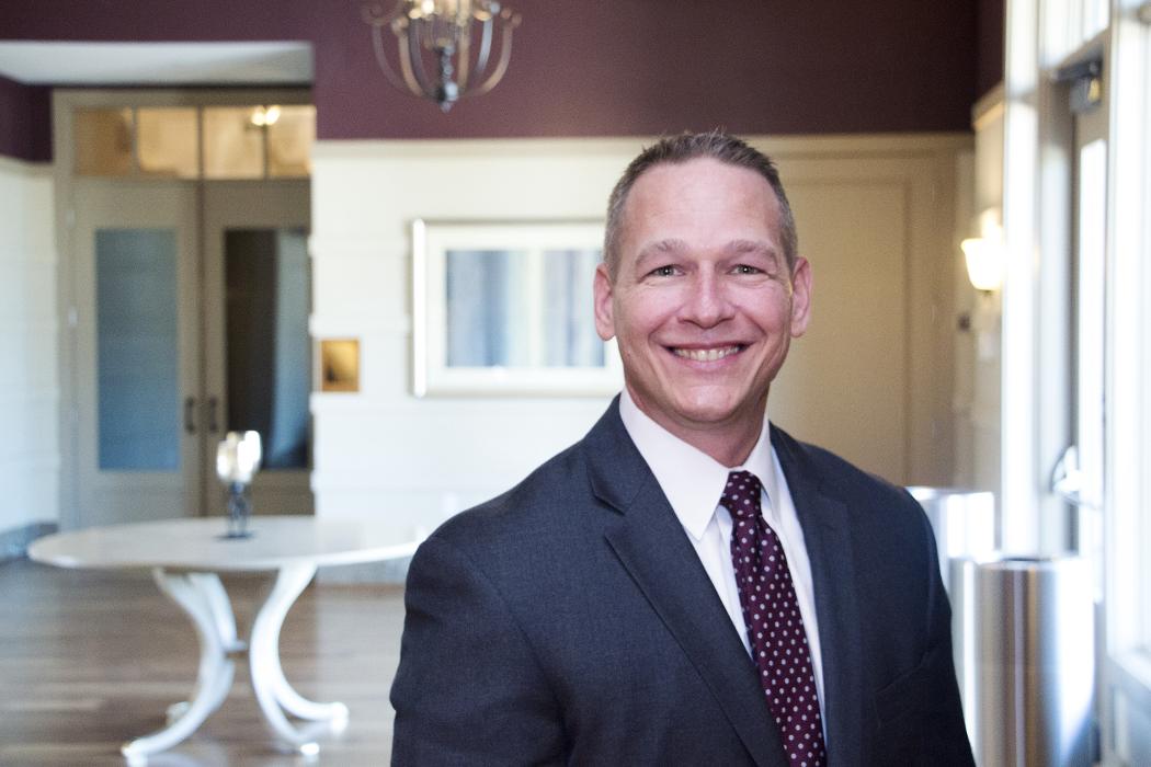 City National Bank & Trust Image