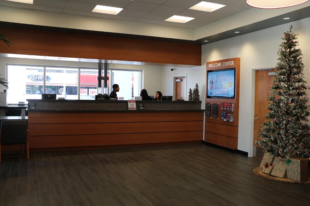 City National Bank & Trust Image