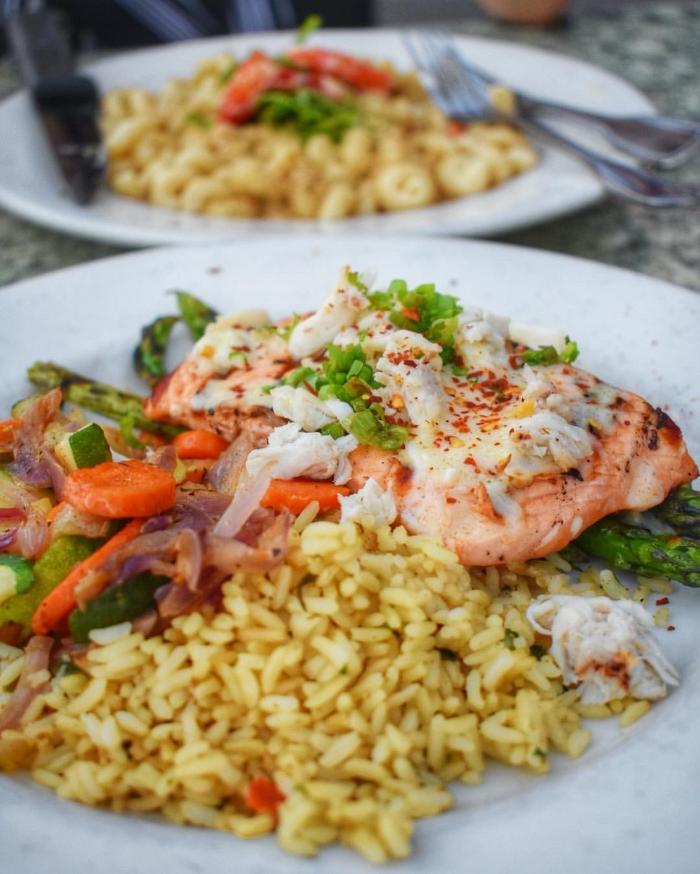 Claim Jumper Steakhouse & Bar Image