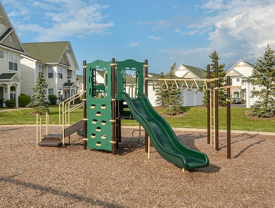 Preston Pointe at Inverness - Fort Wayne, IN