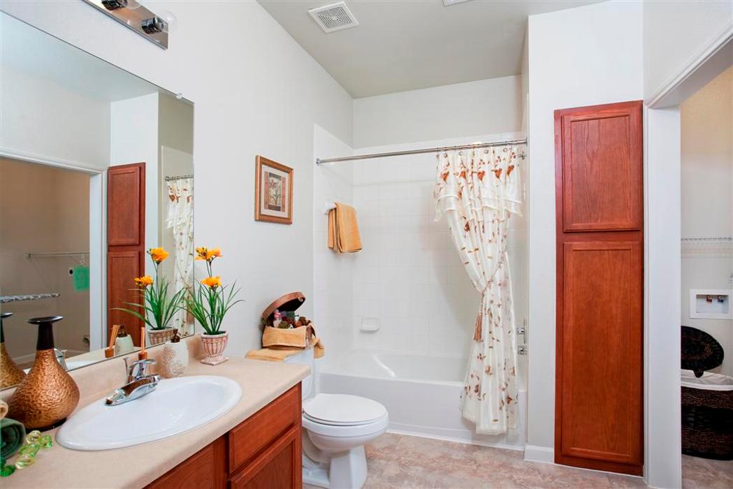 The Gibraltar Senior Apartments - Clute, TX