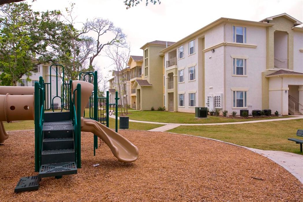 Costa Verde - Clute, TX