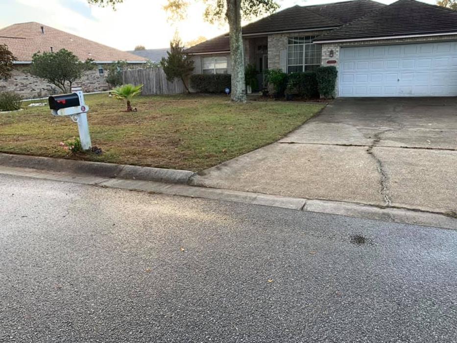 Elegant Lawncare & Maintenance - Lake Ozark, MO