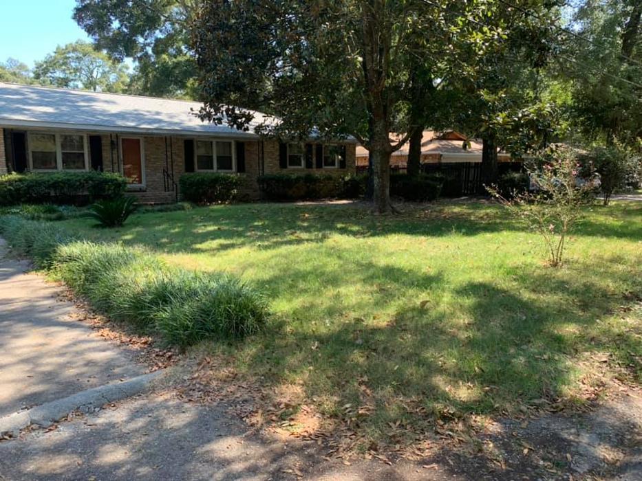 Elegant Lawncare & Maintenance - Lake Ozark, MO