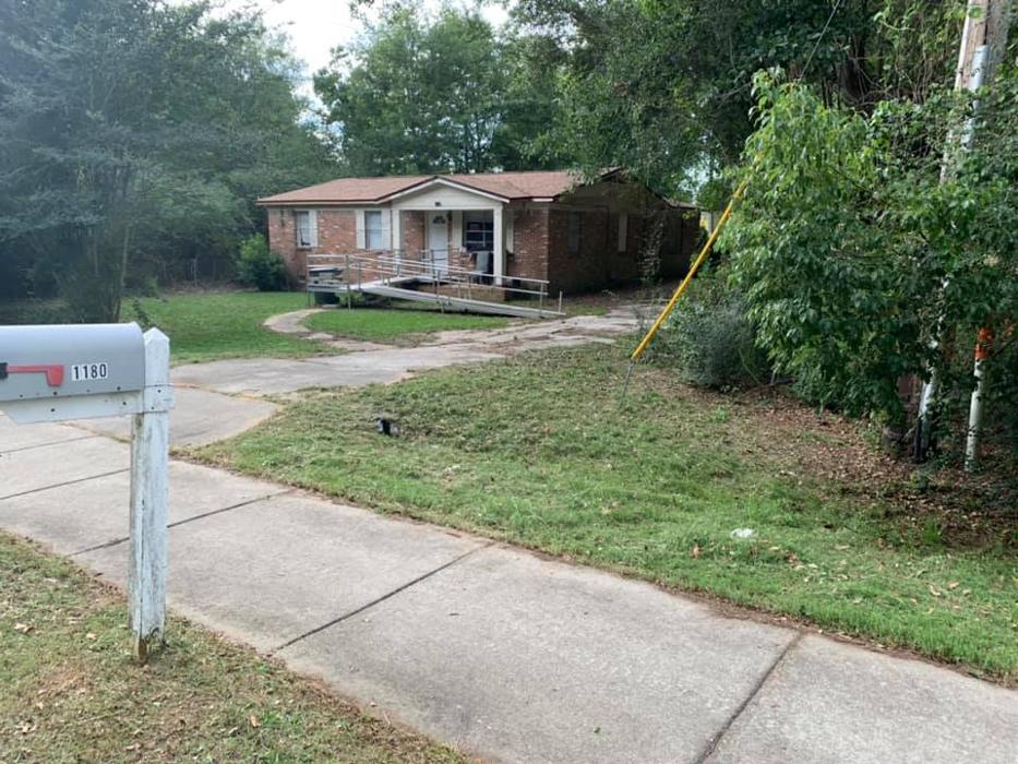 Elegant Lawncare & Maintenance - Lake Ozark, MO