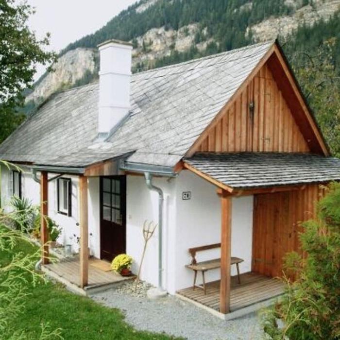 Agentur Bergpfoten, Röntgenstraße in Erfurt