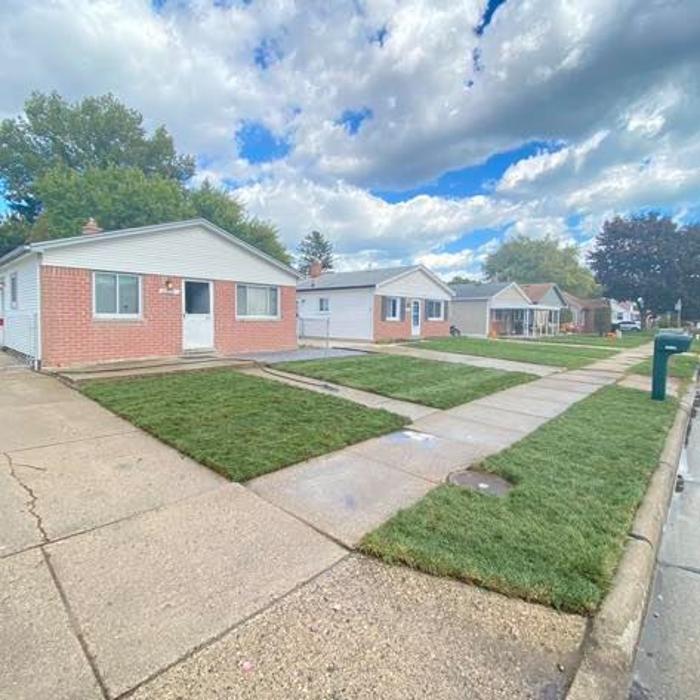 DJ Wyatt's Landscaping & Snow Removal LLC - Roseville, MI