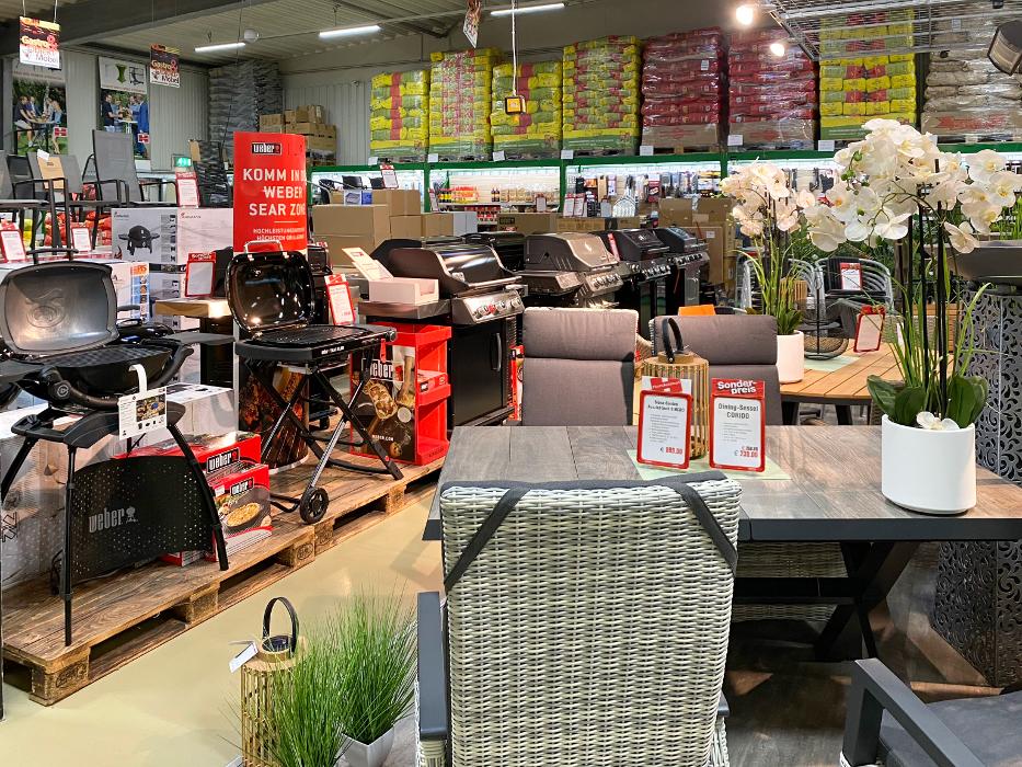 Handelshof Stade, Carl-Benz-Straße in Stade