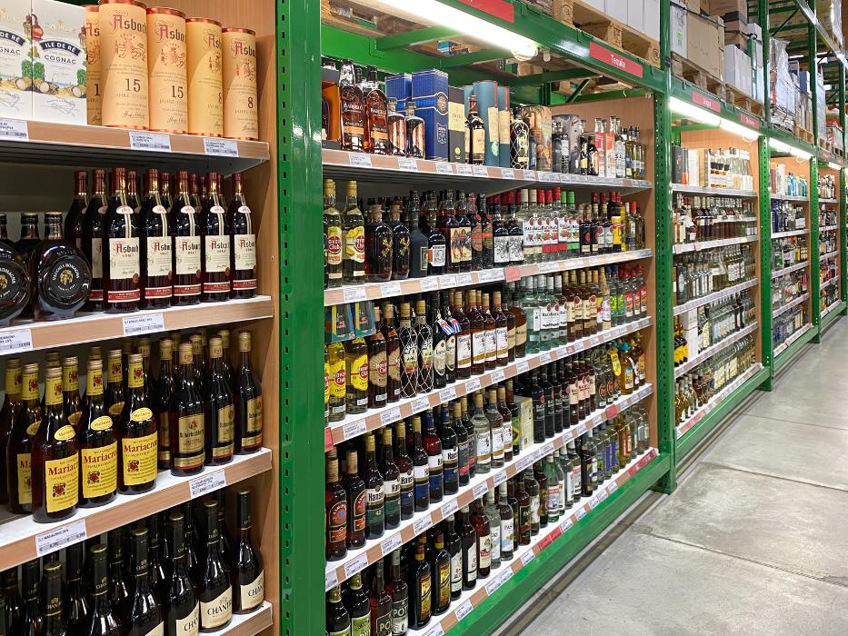 Handelshof Stade, Carl-Benz-Straße in Stade