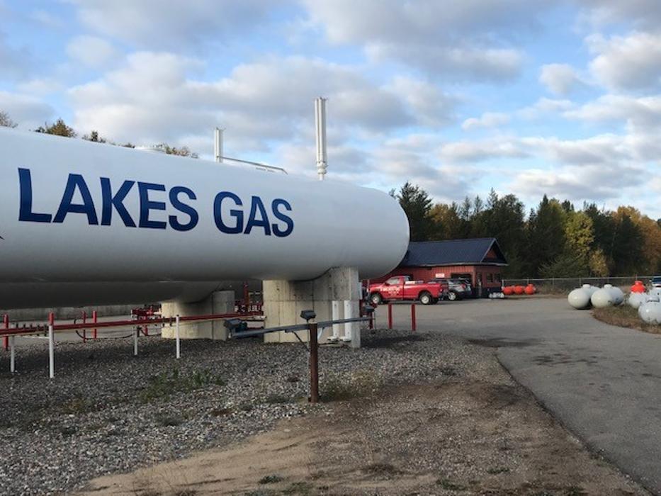 Lakes Gas Image