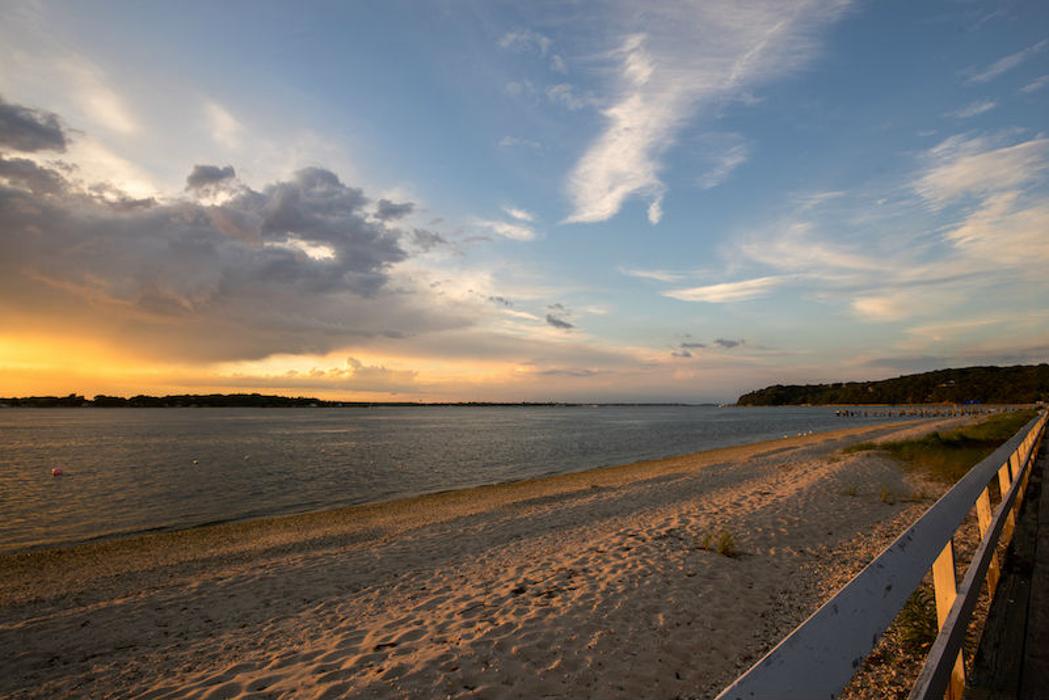 West Neck Guesthouse - Shelter Island Heights, NY