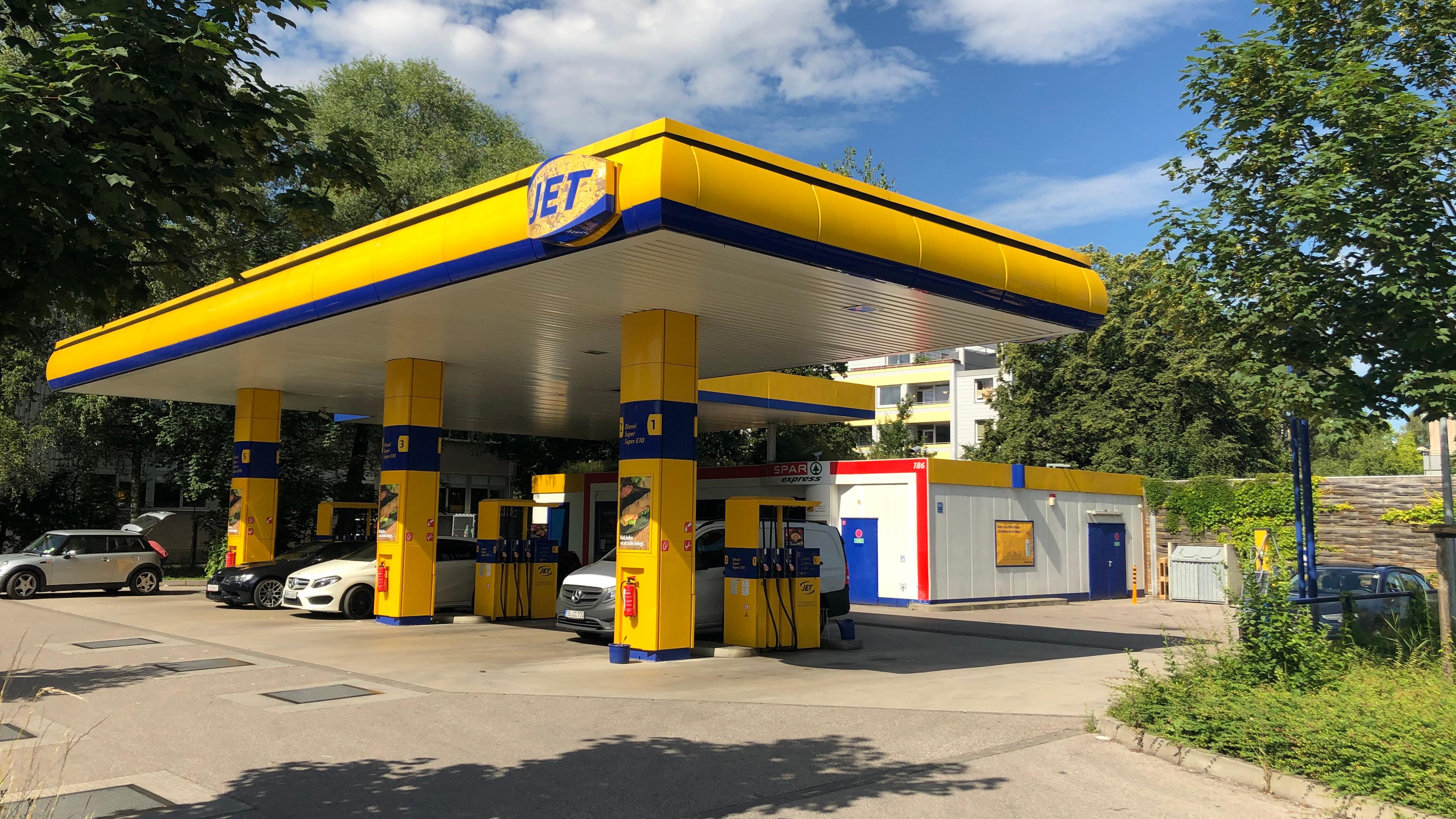 JET Tankstelle, Truderinger Straße in München