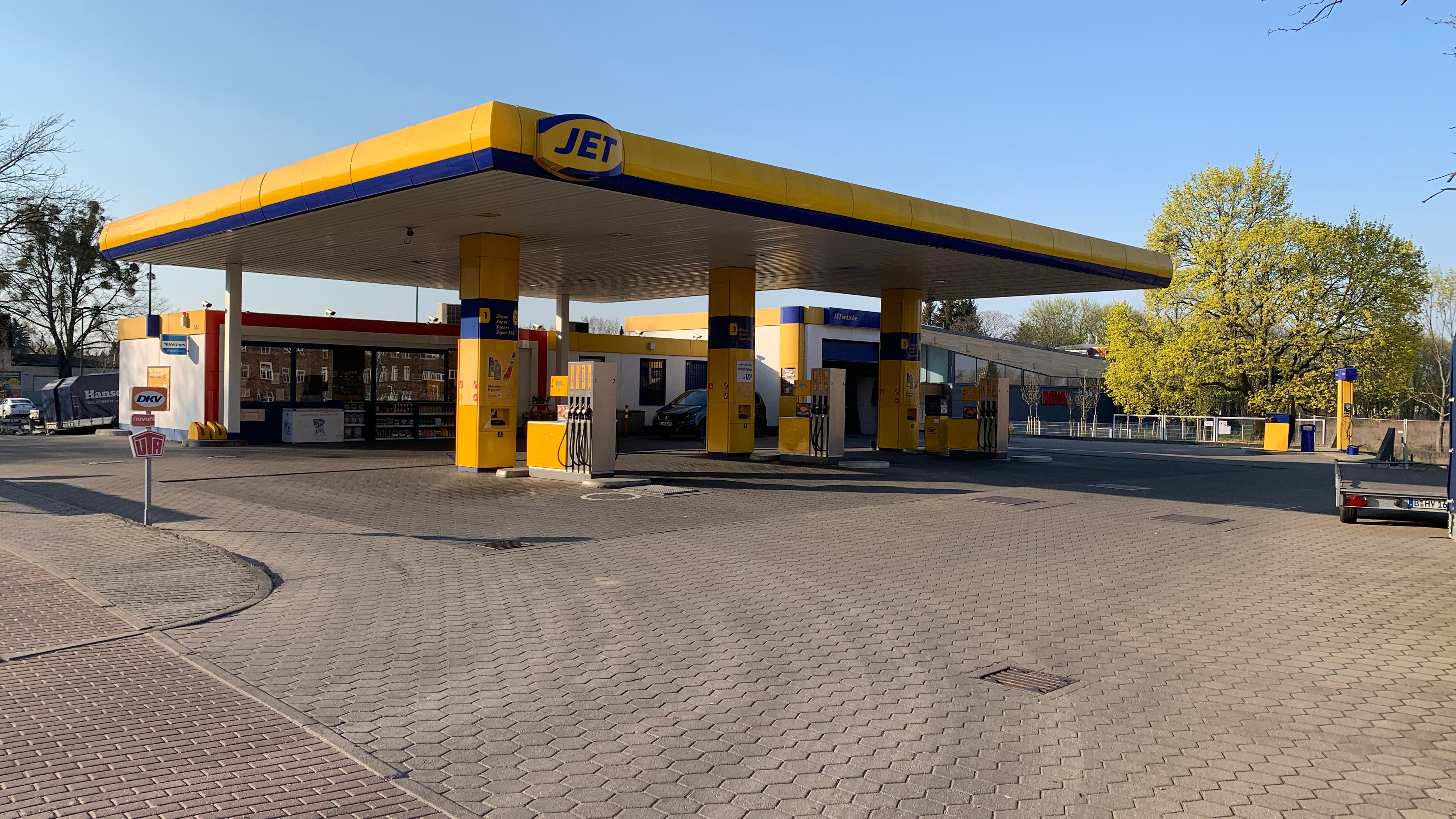 JET Tankstelle, Mahlower Straße in Teltow