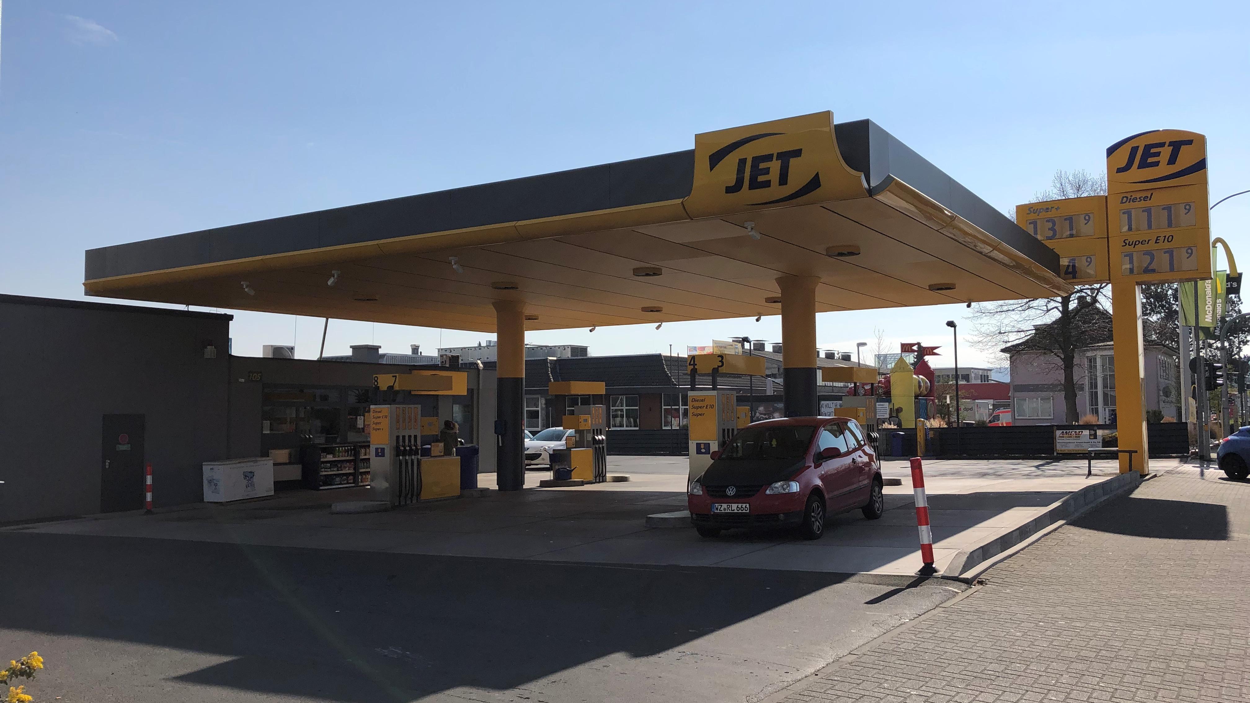 JET Tankstelle, Schiffenberger Weg in Gießen