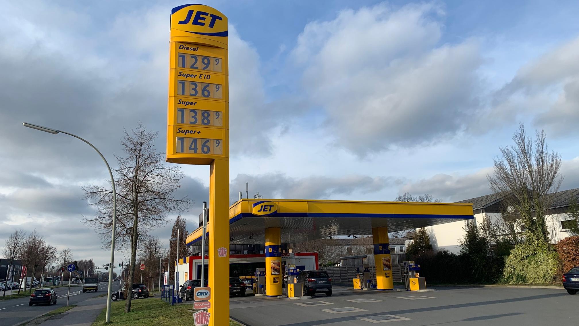 JET Tankstelle, Clarholzer Straße in Herzebrock-Clarholz